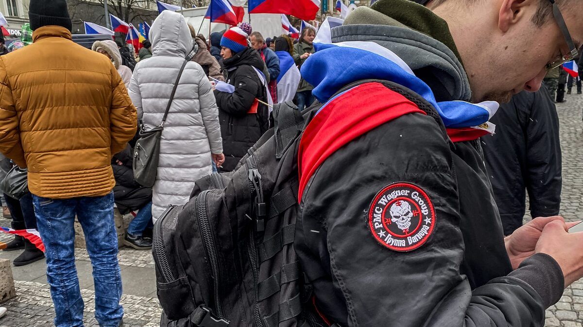 Poptávka po nášivkách ruské paramilitární skupiny Vágner roste