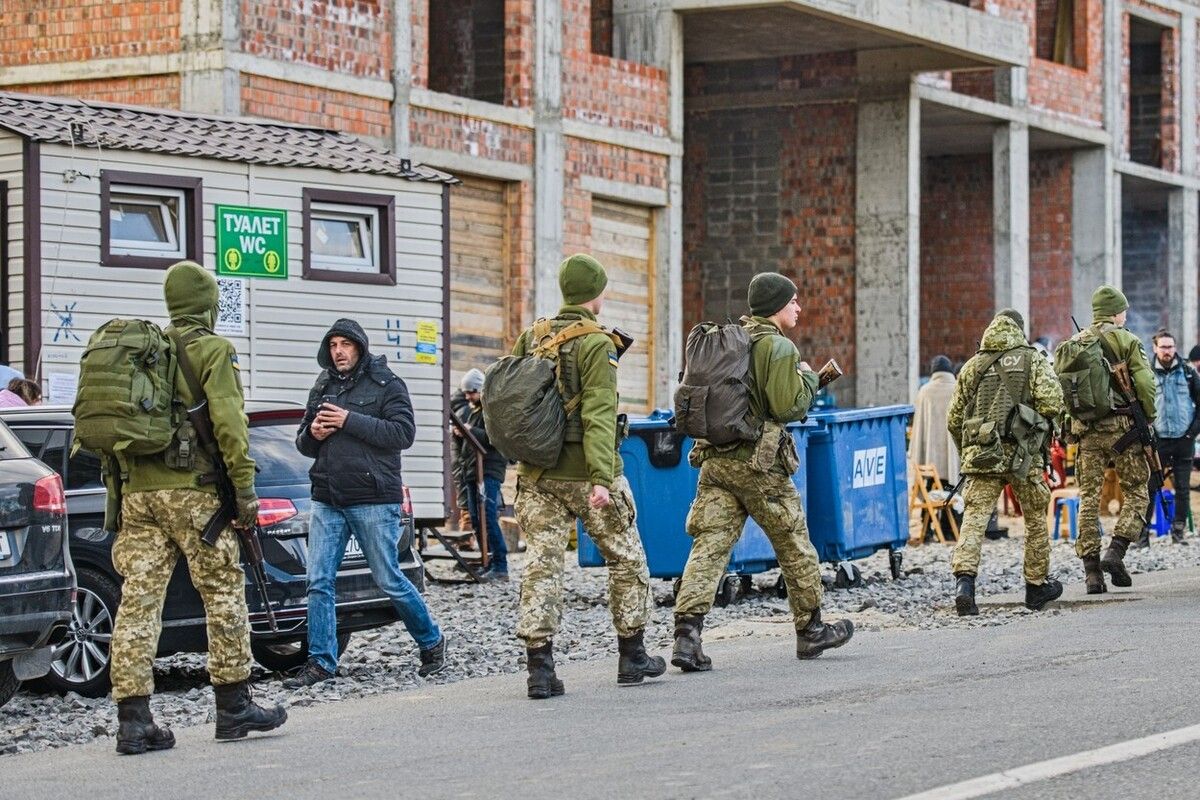 Převaděč promluvil. Zachraňuji ukrajinské muže před smrtí. Cena sto tisíc korun